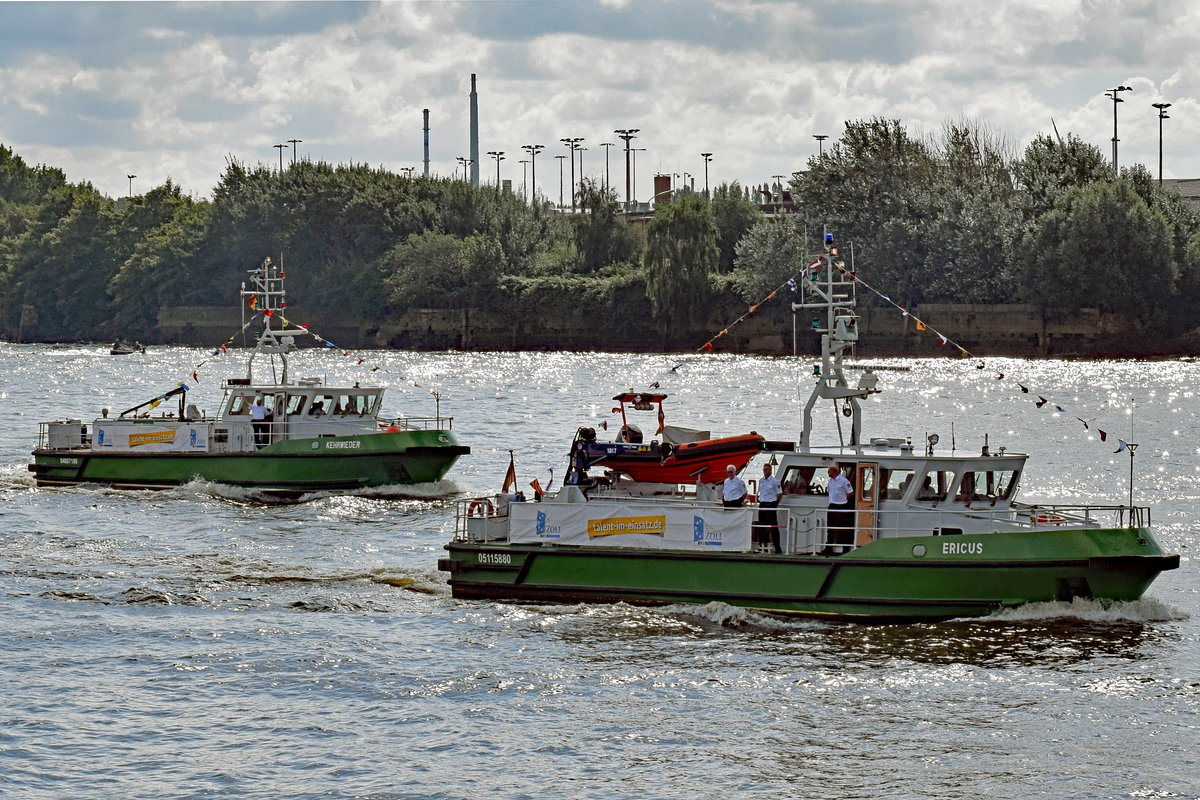 Zollboote ERICUS und KEHRWIEDER am 02.09.2017 anlässlich der  Zollboot-Parade  beim  Tag des Zolls 