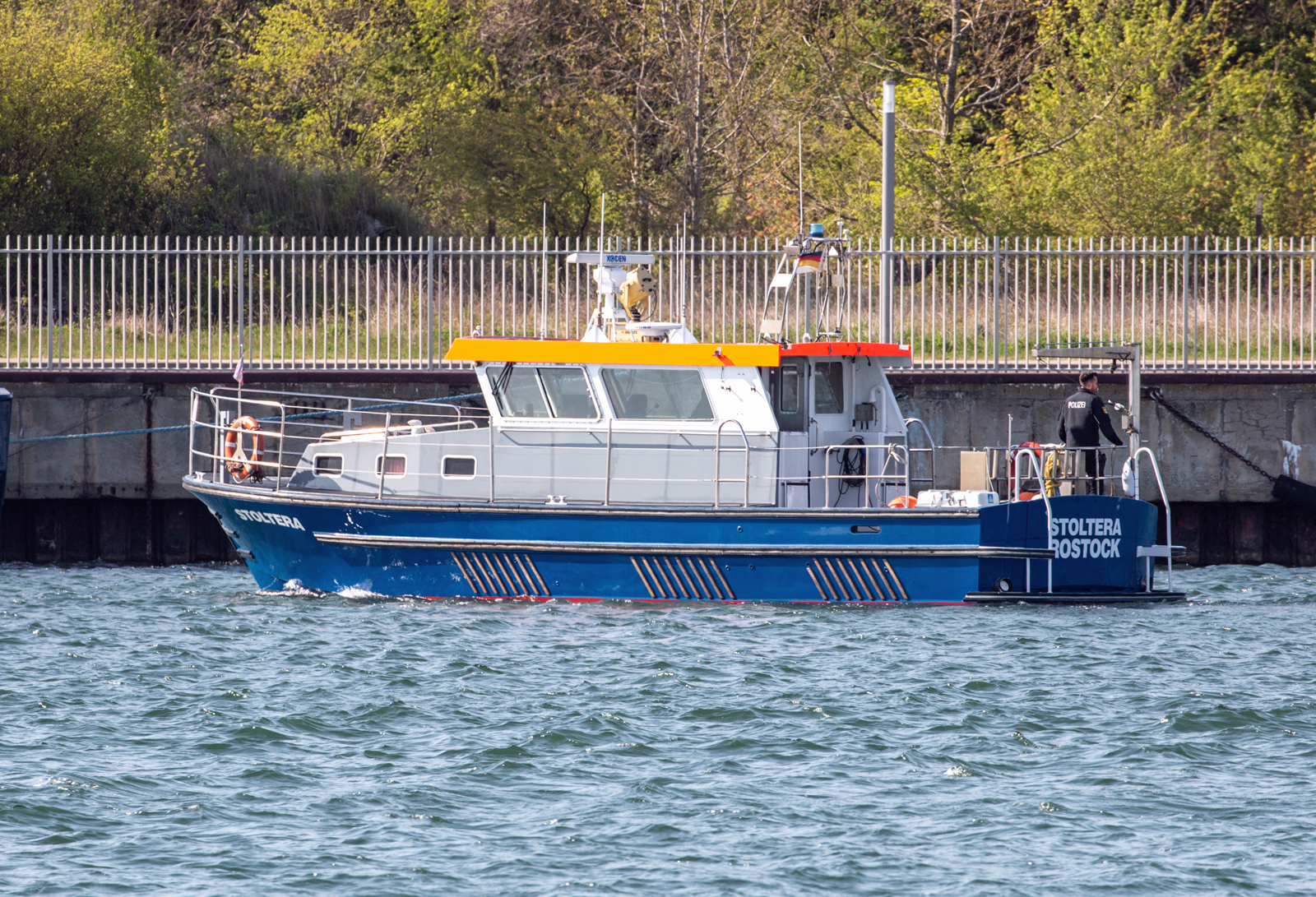  Polizeiboot STOLTERA der WSP im Sassnitzer Hafen. - 13.05.2023