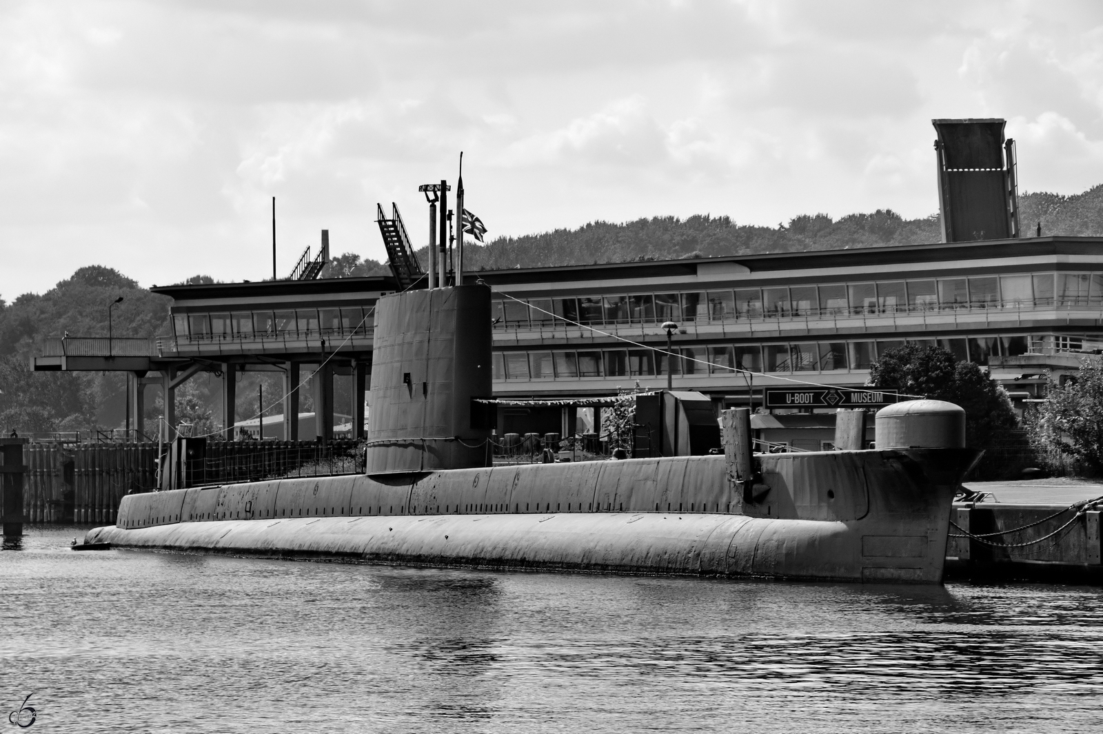 Die 1963 in Dienst gestellte HMS OTUS (S18) ist 90,7 Meter lang und ein U-Boot der Oberon-Klasse. (Sassnitz, August 2023)