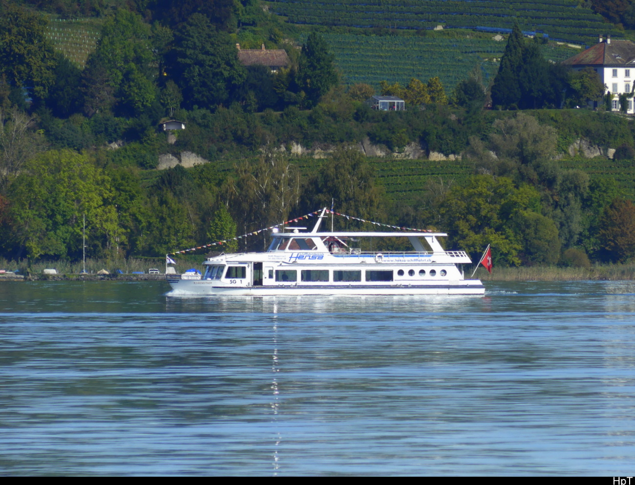 Zürichsee - Motorschiff ROSENSTADT unterwegs auf dem Zürichsee am 27.09.2023