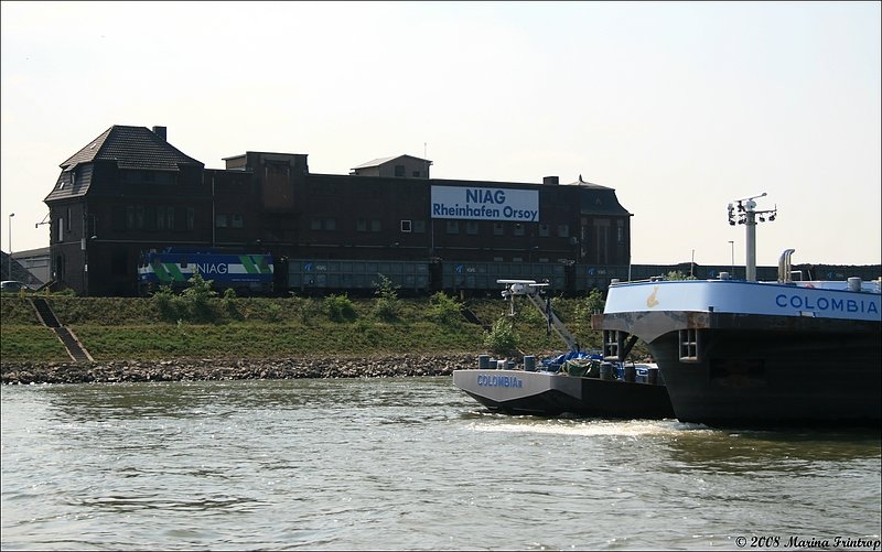 Am Rhein bei Duisburg - Niag Rheinhafen Orsoy.