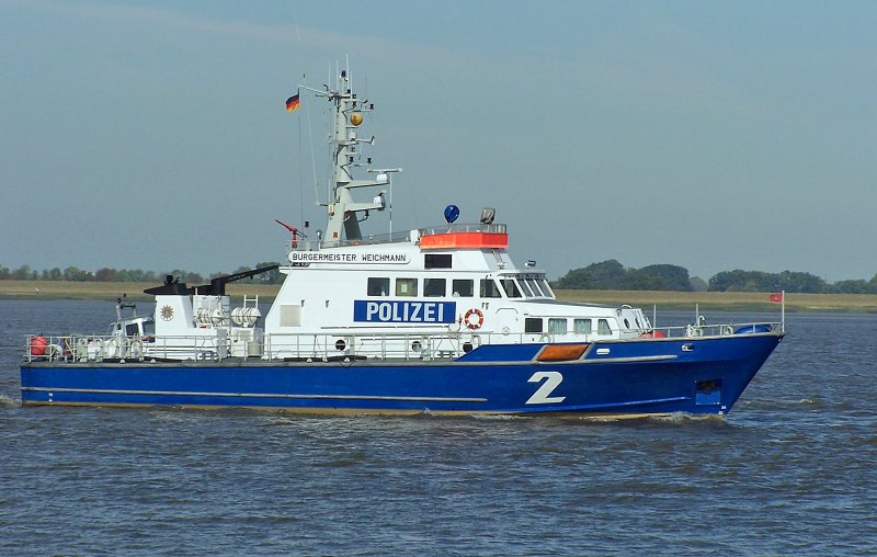  Brgermeister Weichmann  auf der Elbe hhe Lhe am 19.09.2009
Kstenstreifenboot der Wasserschutzpolizei Hamburg.