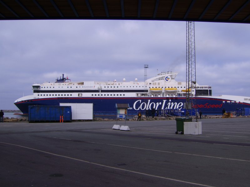 Colorlinefhre Superspeed 1 im Fhrhafen von Hirtshals/Dnemark
Fhre fhrt Hirtshals/DK - Kristiansand/N 2 x am Tag in 3,15 Std Fahrzeit.