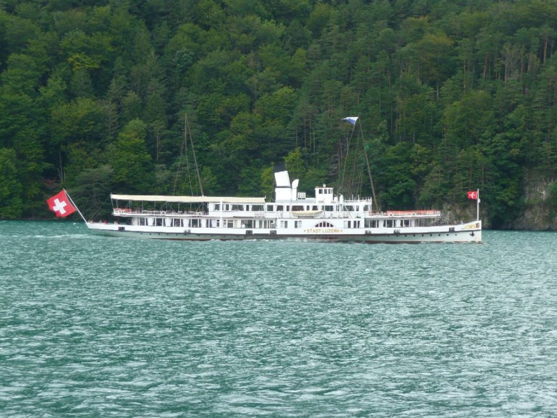 Dampfschiff Stadt Luzern unterwegs auf dem Vierwaldstttersee am 10.08.2008
