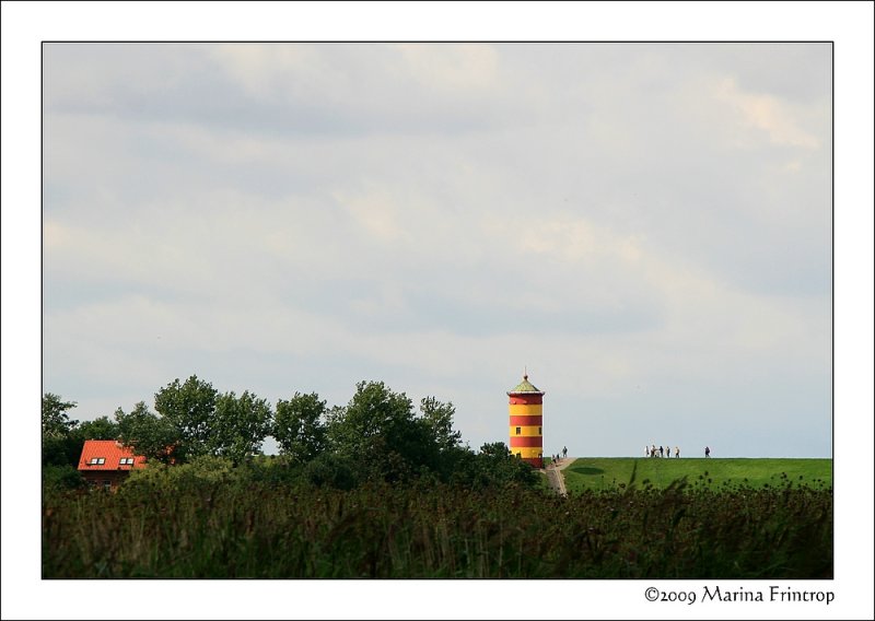 Der Leuchtturm von Pilsum, Ostfriesland. Hintergrundinfos: http://www.pilsumer-leuchtturm.de/