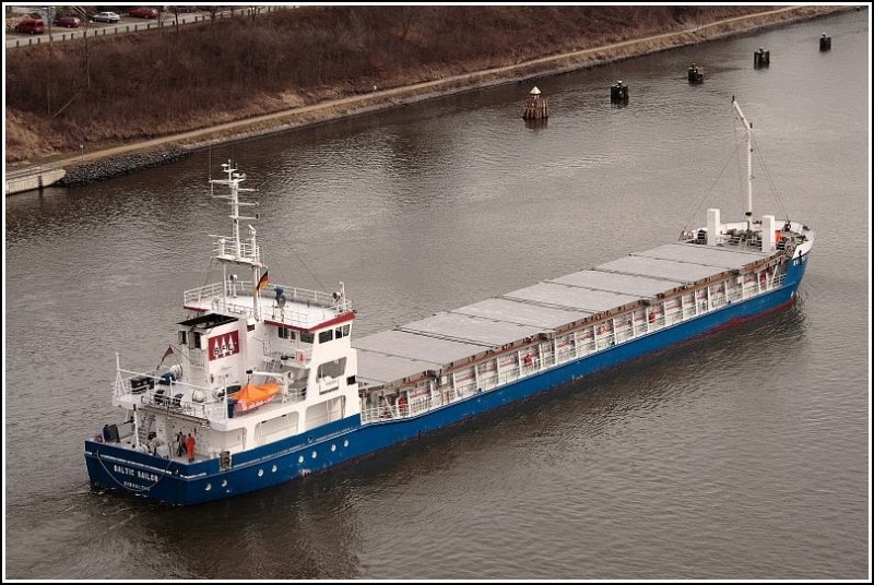 im Nord-Ostsee-Kanal Richtung Kieler Förde BALTIC