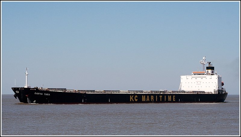 bei Bremerhaven Weser aufwärts fahrend DARYA