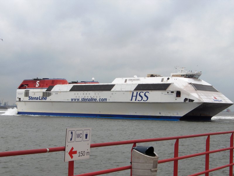 Die Stena Discovery bei der ankunft in Hook Van Holland. Sie verbindet Hook Van Holland mit Harwich in nur 4std.