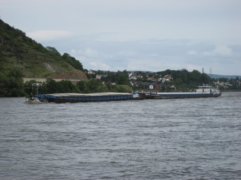 Ein Frachtschiff ORNRIF am 24.06.2007 auf dem Rhein in Andernach.