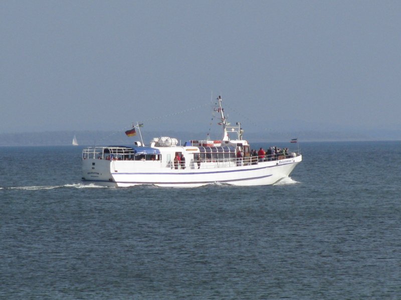 MS  Holstentor I  auf der Ostsee, in der Boltenhagenbucht (NWM) 26.09.2009