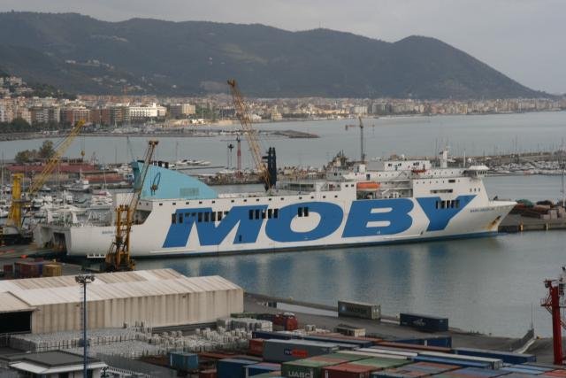M/S  MARIA GRAZIA ON  der Moby Line im Hafen von Salerno; 11.11.2007