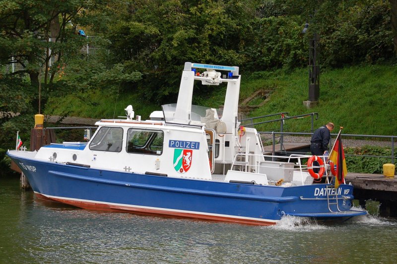 Polizeiboot WSP 15 der Wasserschutzpolizei am 09.09.2007 bei dem Museumsfest in Waltrop am   Schiffshebewerk Henrichenburg  . 