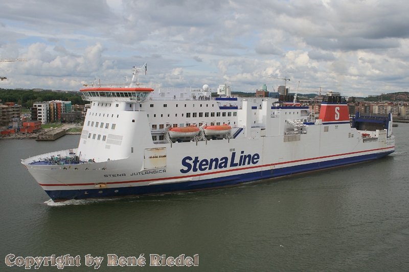  Stena-Jutlandica  auf den Weg nach Dnemark. Die Aufnahme entstand von der  Stena-Germanica , mit der wir am 23.8.2008 nach Hause fuhren.