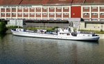 MS  Prinses Irene , im Bassin Vauban in Straßburg, gebaut wurde das Schiff 1962 in den Niederlanden, Heimathafen des Binnenschiffer-Ausbildungsschiffes ist Straßburg, Juli 2016