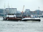 GMS Castor (04605000 , 85 x 9,50m , Bj. 1907) am 17.06.2016 auf der Norderelbe im Hafen Hamburg Höhe Dock 10 auf Talfahrt.