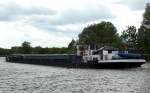 GMS REGINA ENI o4020980, luft die Kanaltrave in Lbeck zum Elbe Lbeck Kanal hoch, mit Ziel ELK-Schleuse Bssau...