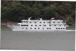 10.10.2013 Bear Mt. NY. Hudson River. Ein  American Cruise Liner  flussaufwrts.