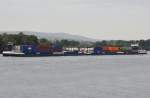 MS Quinto + Quinto 2, ein Container-Schubverband bei Rdesheim auf dem Rhein am 28.09.2013.