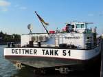 Heckansicht des TMS Dettmer Tank 51 , 04014550 , 85 x 9 , am 16.09.2012 im Oberhafen des Schiffshebewerkes Scharnebeck auf die  Talfahrt  Ri. HH wartend.