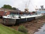 Die  Nautrans , die an dieser Stelle vor etwa einem Monat gelegen hat ist weg, dafr liegt jetzt die  Hermina  im Dock. Das Foto stammt vom 27.08.2007
