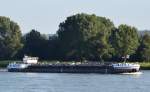 TMS Piz Bever, ein Binnentankschiff auf dem Rhein bei  Neuwied am 24.09.2013.