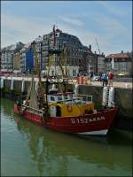 Fischerboot  ARAN  wartet im Hafen von Oostende auf den nchsten Einsatz.