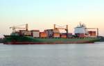 Containerschiff  WESTERMOOR Heimathafen: Monrovia, IMO: 9222106 am 06.06.2014 einlaufend vor Wedel.  Technische Daten: Baujahr 2001, L; 207m, B; 32,24m,T; 11,50m, Teu 2764,