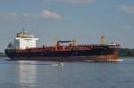 APATURA, ein Tanker auslaufend aus HH mit Heimathafen Gibraltar IMO:  9258624, am 06.06.2014. Vor dem Anleger Willkomm Höft.