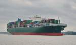 Thalassa Doxa  Containerschiff Heimathafen Singapore,  IMO:  9667174 Baujahr: 2014, Länge: 368.50 m, Breite: 51.00 m, Tiefgang: 15.80 m, Container: 13808 TEU , Geschwindigkeit: 23.00 kn. In Wedel am 24.09.15 auslaufend  von Hamburg beobachtet.