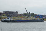 Das leere Fahrzeugtransportschiff TERRA II (ENI: 02334055) war Ende August 2022 auf dem Rhein bei Duisburg zu sehen