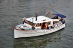 Race Deck Cruiser  NAN  wurde 1934 von dem bekannten Boots Designer Ed Monk Sr. entworfen und aus Holz gebaut.Seit drei Jahren liegt das Schiff in Bremen und wurde von einem Kaufmann  liebevoll restauriert.Auf der Maritimen Woche am 26.09.09 konnte ich das Schiff besichtigen. Lg.15,80m - Br.4,45m.