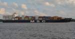 MSC  LORENA, Containerschiff  Heimathafen Panama, IMO: 9320403 passiert am 05.06.2014 das Schulauer  Fhrhaus . Baujahr:  2006, L; 275m, B; 32,20m, TEU: 4890.