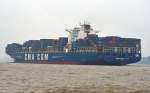 ,,CMA CGM  Tosca`` Containerschiff.  Heimathafen Marseille.  Baujahr: 2005,  IMO: 9299783, Container: 8488 TEU,  Länge: 334.07 m,  Breite: 42.80 m,  Tiefgang: 14.52 m,  Geschw: 23.00 kn,  Maschinenleistung: 69551 KW.  In Wedel einlaufend nach Hamburg am 07.10.15.