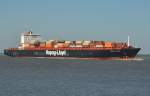 ,,Toronto Express`` Containerschiff, Hapag Llyod  IMO: 9253727, Heimathafen London, Baujahr: 2003,  Container: 4402 TEU, Lnge: 294.00 m, Breite: 32.31 m, Tiefgang: 10.78 m, Geschw: 22.00 kn,  an der