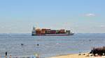 BF FORTALEZA (Containerschiff, Zypern, IMO: 9130432 ) elbaufwärts (Cuxhaven, 17.08.16).