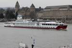 Passagierschiff  River Art  Rhein abwärts bei Koblenz 12.3.2016