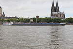 Tankmotorschiff   Manuel   am 29. Juli 2017 auf dem Rhein bei Köln.