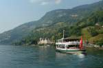 Schweiz - Ein wunderschner Blick auf den Vierwaldsttter See und die MS Europa, die nach kurzem Halt in Vitznau, ihre Fahrt nach Luzern fortsetzt.