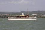 Die Csobanc ist als Passagierschiff auf dem ungarischen Meer dem Balaton
unterwegs. Hier am 7.9.2008 in Hhe Kezthely aufgenommen.