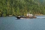 Ein Landungsboot fr Baumaschinentransport im Nootka Sound