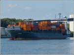 Containerfrachtschiff ANINA, Flagge GB, IMO 9354351, MMSI 235011250,Bj 2006, L 149m, B 23 m, max. geschw. 10,3 kn, Zuladung 13720 t, wartet nahe der Schleuse von Kiel im Nord- Ostsee Kanal auf die Einfahrt in eine Schleusenkammer.  18.09.2013