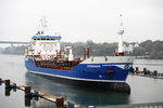 Chemikalien Tanker  COPENHAGEN  im Nord-Ostsee Kanal fährt in die Schleuse Kiel-Holtenau ein 16.10.2016