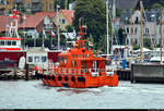 Lotsenboot Alupilot-17M-Klasse, Nr. 567  Bülk  (DBEK), erreicht den Yacht- und Gewerbehafen des Ostseebads Laboe.
Aufgenommen während einer Hafenrundfahrt.
[2.8.2019 | 11:45 Uhr]