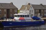 Polizeiboot P41 der Wasserschutzpolizeistation Vlissingen/Zeeland (23.04.2015). Polizeiboot der Serie  Damen Stan Patrol 2706 , gebaut durch Damen Shipyards im Jahre 2002. Länge: 26,4 m Breite: 6,0 m Gewicht: 61,0 t Motorleistung: 2230 PS Höchstgeschw.: 25 kn/ 46km/h 