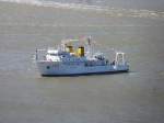 DOM CARLOS I (A522) am 19.5.2015 auf dem Tejo in Lissabon / Sicherungsschiff der Portugiesischen Marine / Lüa 68 m, B 13 m, Tg 4,6 m / Diesel-elektr., gesamt 1.200 kW, 1632 PS, 11 kn / gebaut 1989 bei Tocama Boatbuilding Company, Tacoma, Washington , USA, als AUDACIOUS (T-AGOS-11), victourious class; 1997 an Portugal / 