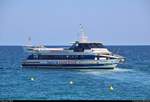 Motorschiff  Dofi Jet II  der Dofi Jet Boats S.L. unterwegs auf dem Mittelmeer (Costa Brava) am Strand von Tossa de Mar (E).
[17.9.2018 | 16:08 Uhr]