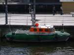 Das ehemalige Seenotrettungsboot MAX CARSTENSEN der DGzRS im Hamburger Museumshafen. Das Boot wiegt 2,5 Tonnen und luft etwa 10 Kn.
