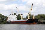 Der General Cargo Frachter  Atlantic Trader   IMO:8900969, am Kai im Hamburger Hafen...