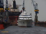 LADY MOURA (IMO 1002380) am 23.5.2017 beim Ausdocken, Blohm + Voss Dock 10 /
Luxusyacht / BRZ 6.359 / Lüa 104,85 m, B 18,5 m, Tg 5,5 m / / 2 Diesel, KHD TBD 510B V12, ges. 10.242 kW (13.925 PS), 2 Verstellpropeller, 22 kn  / gebaut 1990 bei Blohm + Voss / Flagge: Mahamas, Heimathafen: Nassau /
