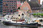 Museumdampfer Bussard, gebaut in der Meyer Werft in Pappenburg im Jahr 1905/06, 1979 als letztes Dampfschiff außer Dienst gestellt. Länge 40,6 Meter, Breite 8,1 Meter. Aufnahme vom 23.08.2016 im Hafen von Kiel vor dem Schifffahrtsmuseum.